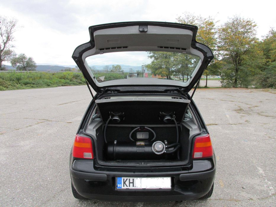 Golf 4 1.6 SR на части