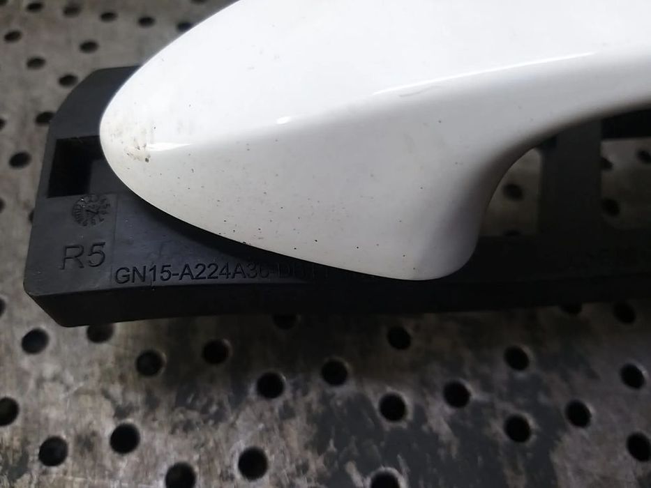 Maner usa dreapta fata ford transit courier bm5aa26412ah gn15a224a36