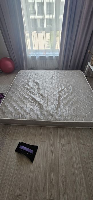 Продам матрас 200х180