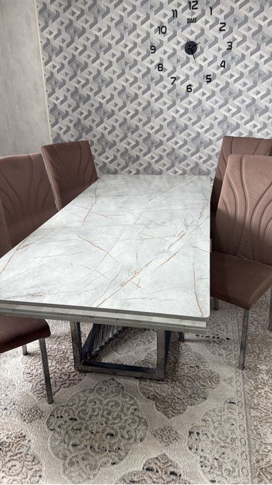Продам стол со стульями