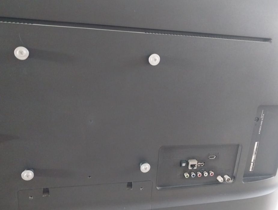 Смарт телевизор LG 109см 4К. Не Китай.