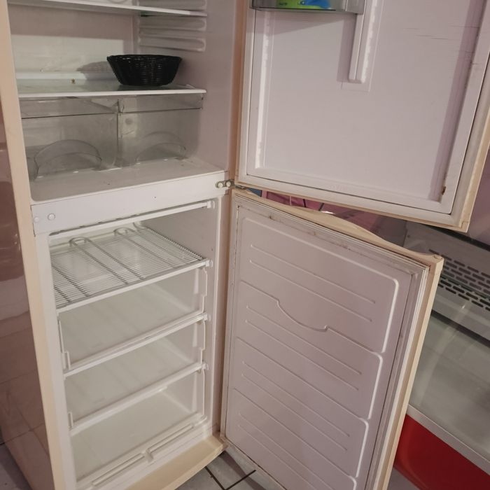 Продам холодильник атлант