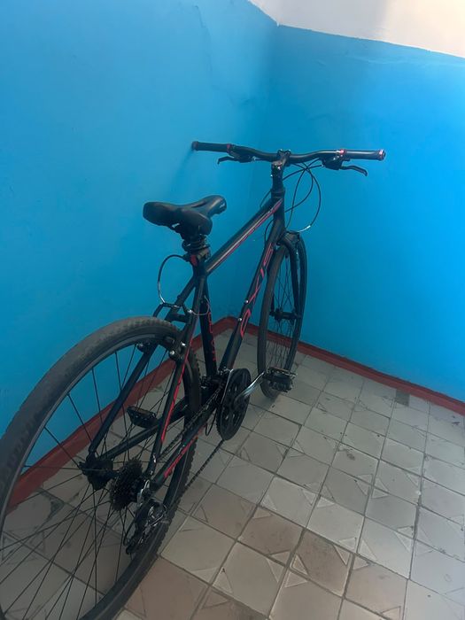 Продаётся велик axis 700md
