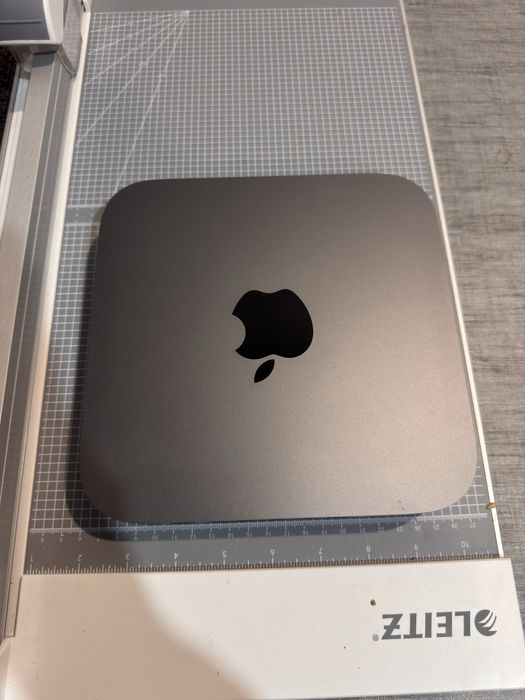 Mac Mini 2018 i3 32gb