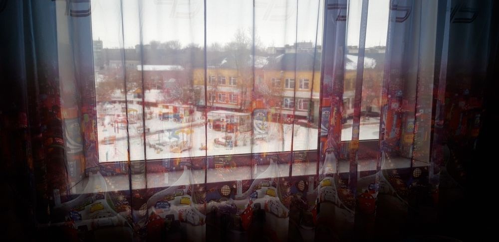 Продам тюль в детскую комнату