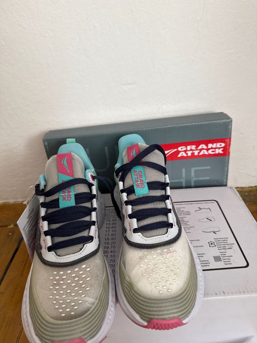 Женски маратонки