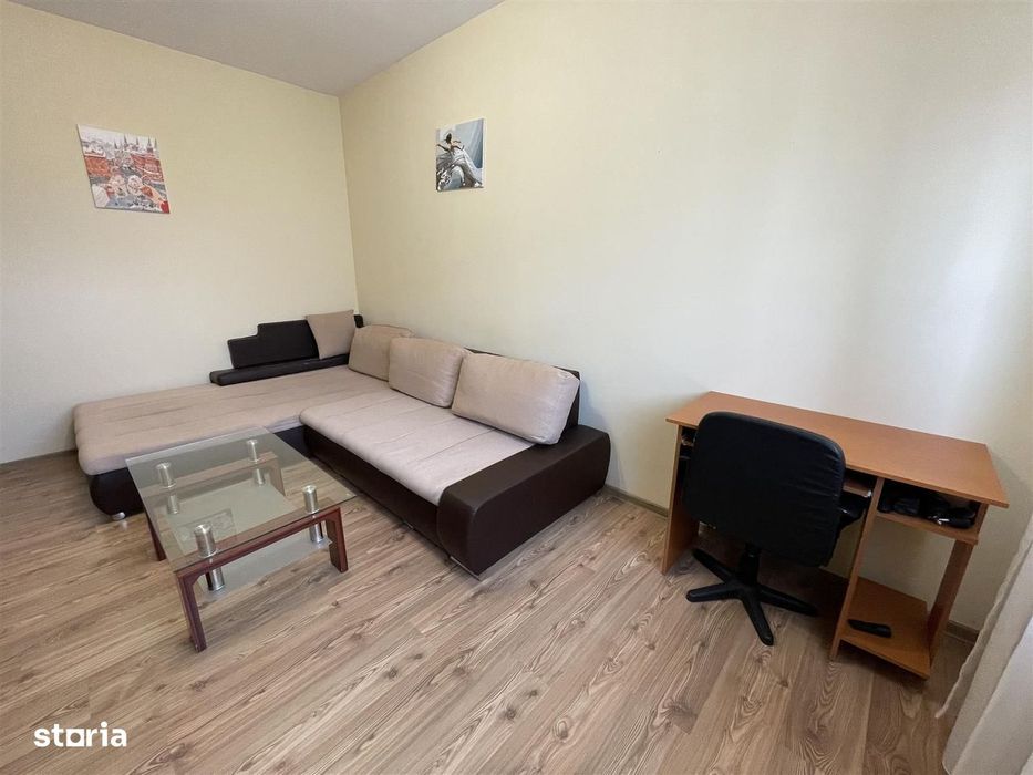 Apartament decomandat 2 camere - Etaj 3/3, parcare inclusa — fotografia 1