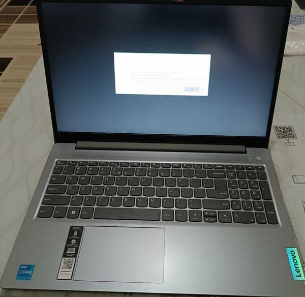 Ideapad slim 3 15iru8