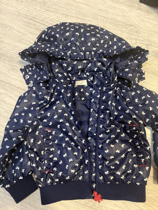 Продам детскую ветровку