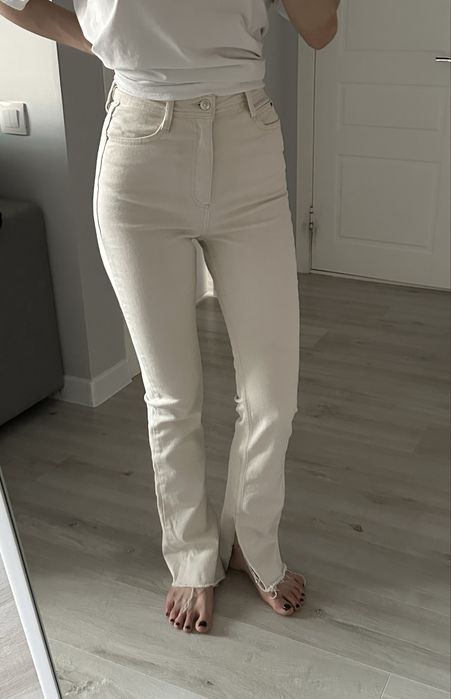 Джинсы клеш ZARA