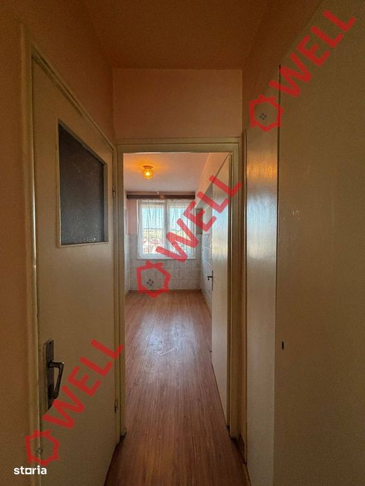 De vânzare apartament cu 3 camere ultracentral în Rupea!