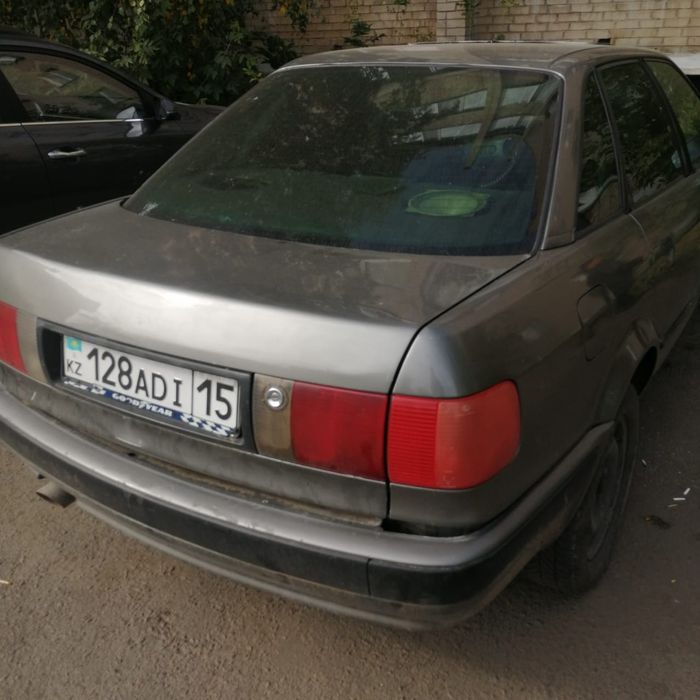 Продам машину Ауди 80