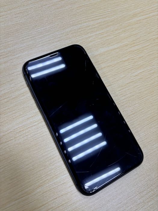 Айфон 11 обмен на хр или х