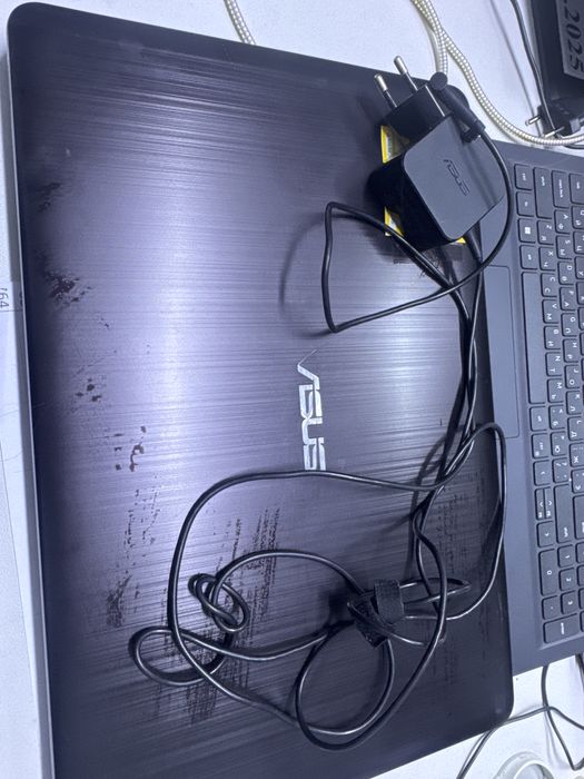 г.Тараз, Рысбек Батыра 7 А; Asus Intel Celeron ; ном лот 775143