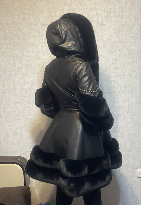 Шуба из экокожи продам