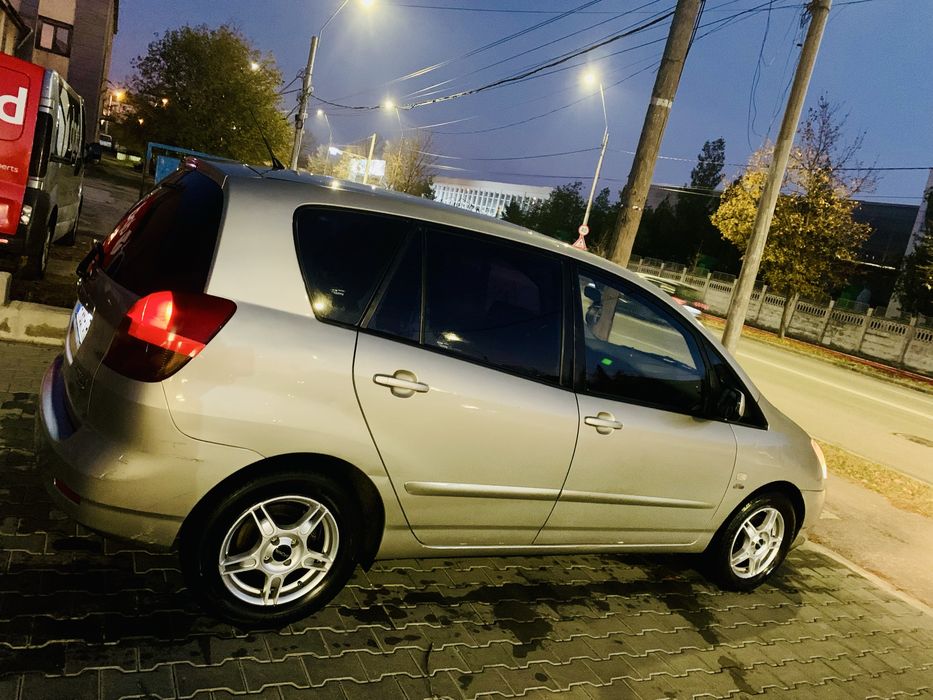 TOYOTA Avensis 2004 — imagine 4