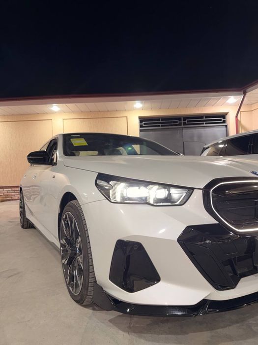 BMW i5 35L 2025 bez probeg