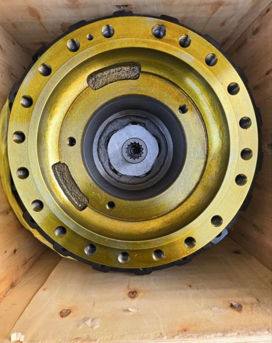 Редуктор хода CAT 330GC бортовая