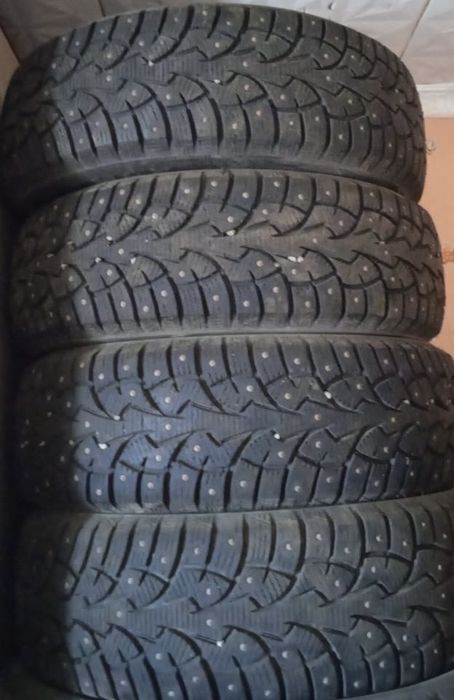 Продам 4 шины 185/65/14R 90 T