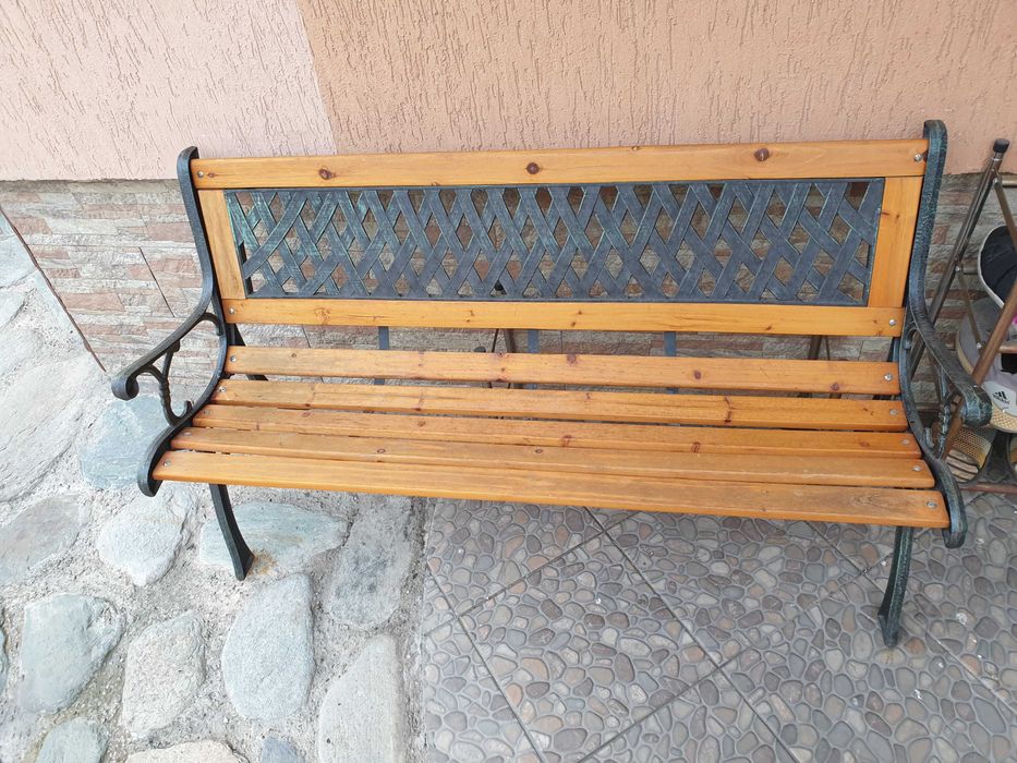 Bancuta-terasa-filigorie-gradina