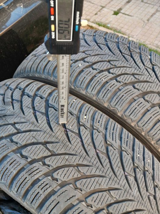 225/60 R18 Nokian