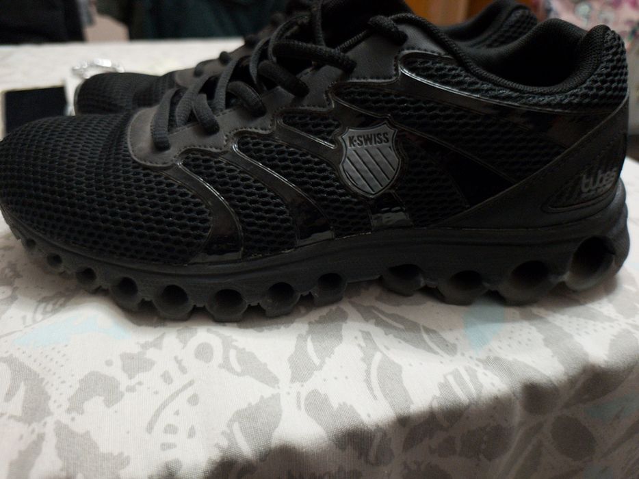 Маратонки K Swiss