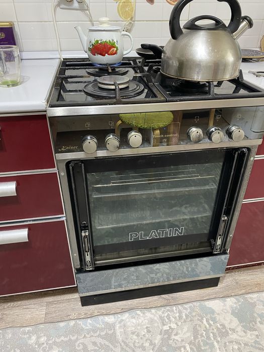 Газ плита с духовкой