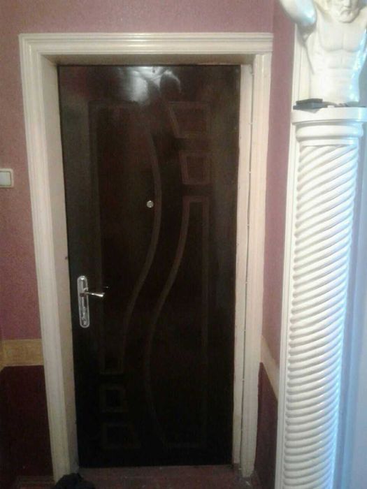 Услуги по дверям.