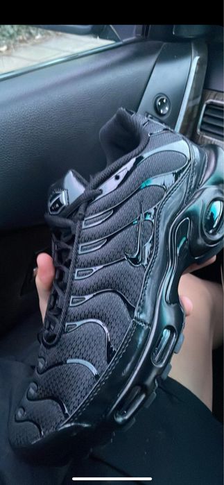 Nike Air Max Plus Triple Black