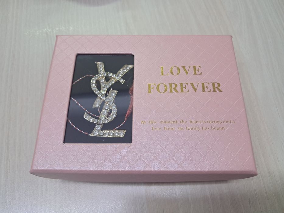 Broșe dama  eleganta