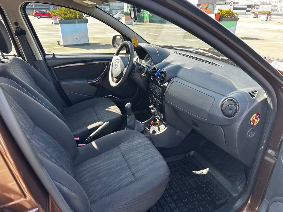 Dacia Duster 1.6 benzină