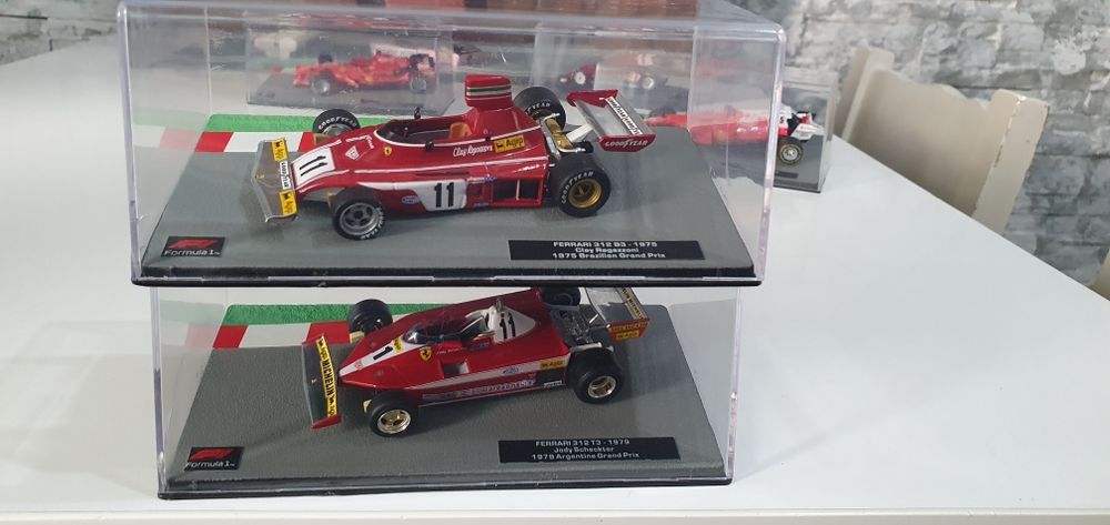 Machete ferari scara 1;43