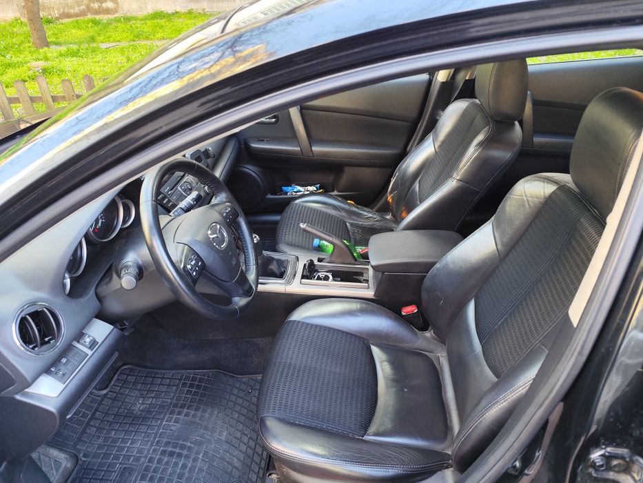 Продава/заменя Мазда 6 газ/бензин