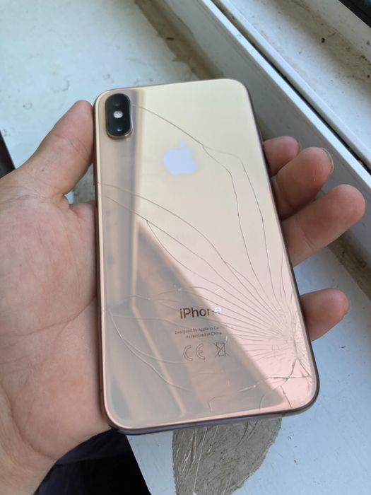 Vând iPhone XS de 256 GB