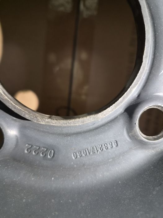 Оригинални метални джанти от Citroen C4 2022 година с болтове  4x108 R16 65.1 mm J6  5   ET32