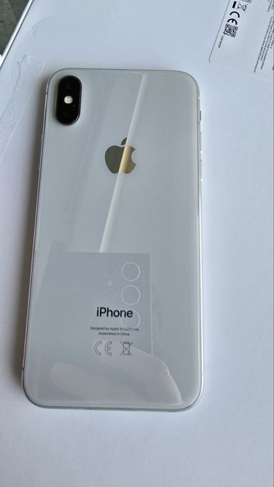 iPhone X 256 GB бял