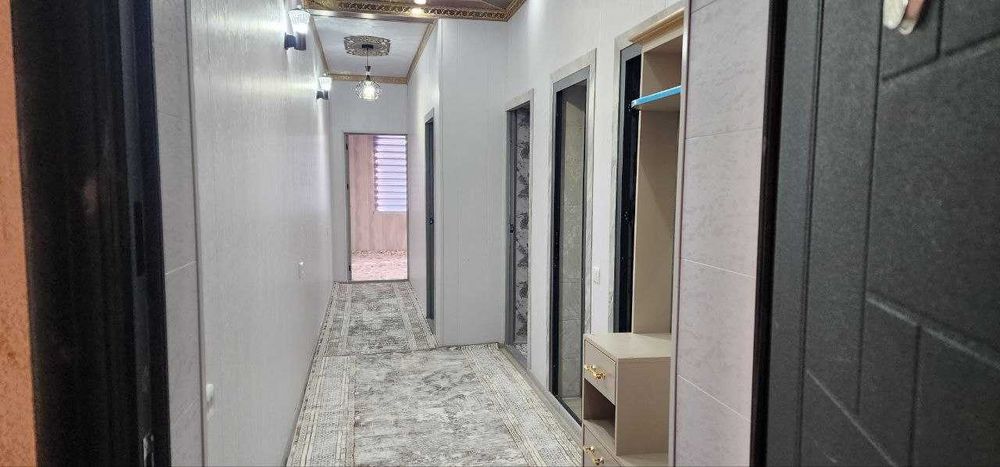 Фрунзиский KIUF 5 қаватда 2 хонали квартира ижарага берилади. ID: 1899