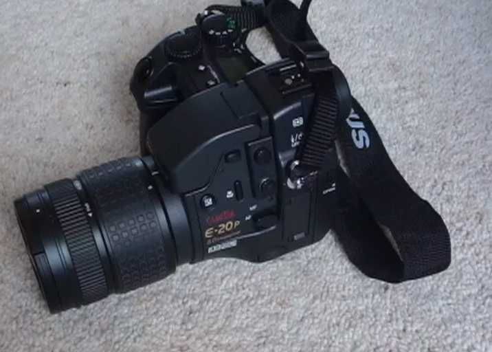 OM SYSTEM OLYMPUS E-20 5MP цифров фотоапарат с 4x оптично увеличение