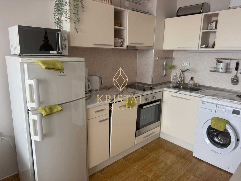 Продава се Тристаен апартамент в Свети Влас - 85 кв.м за 1683 €/кв.м - Снимка #4