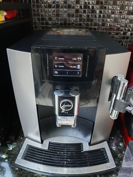 Jura E8 Mașina de cafea Premium  High End!