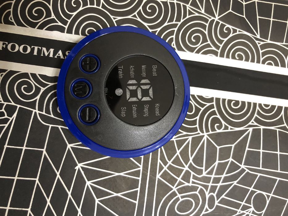 Oyoq masaj qluvchi moslama