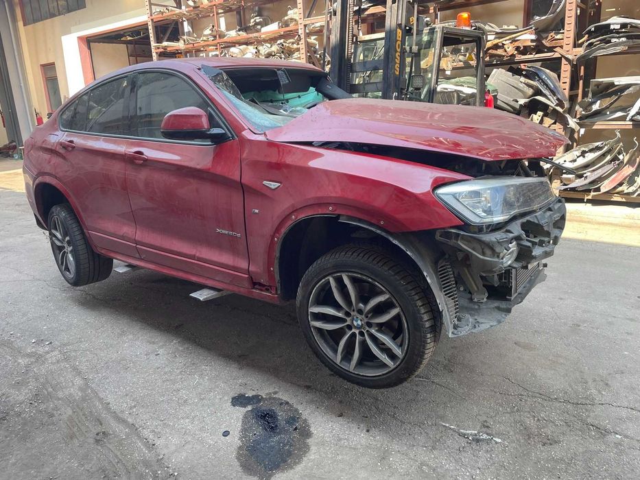 BMW X4 2.0D XDrive на части
