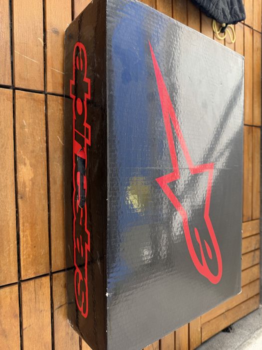 Мото екипировка - екип, каска, ръкавици, ботуши и яке