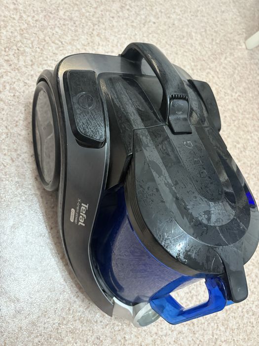 Продаётся пылесос