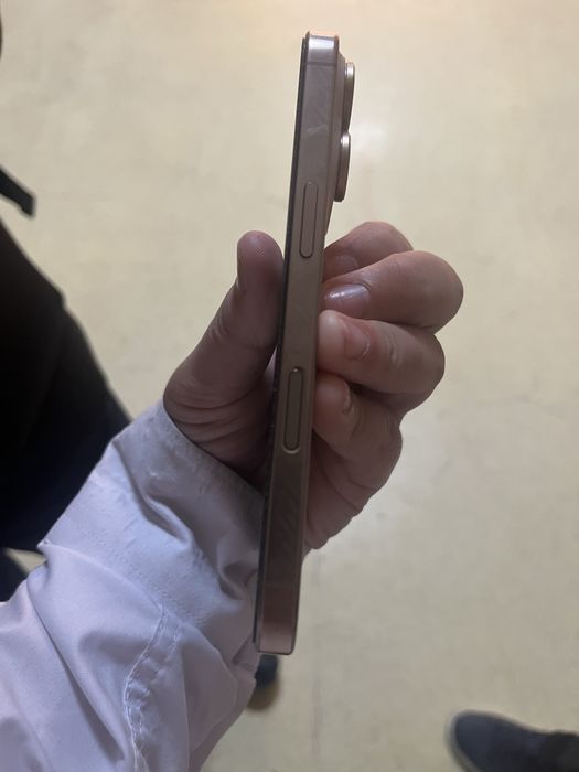 Ipnone 16 pro 256 98%