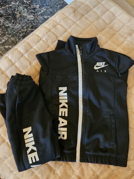Анцузи NIKE долнище и горнище