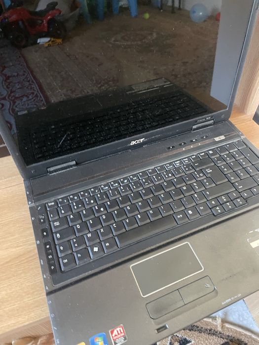 Vand laptopuri ……………………