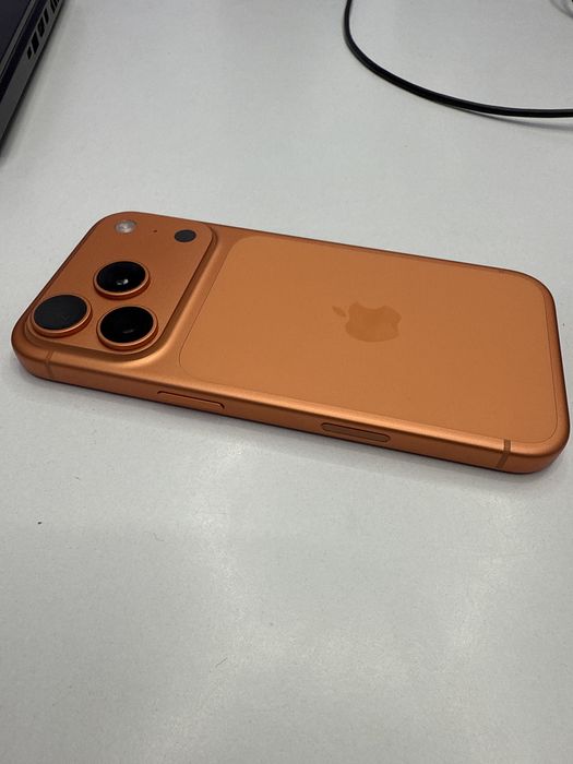 Iphone 17 Pro 256Gb nu citeste cartela si nici Esim