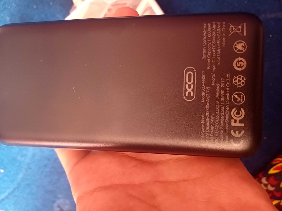 Power bank sotiladi holati yangi 20000 mAh kuchga ega narxi 250ming