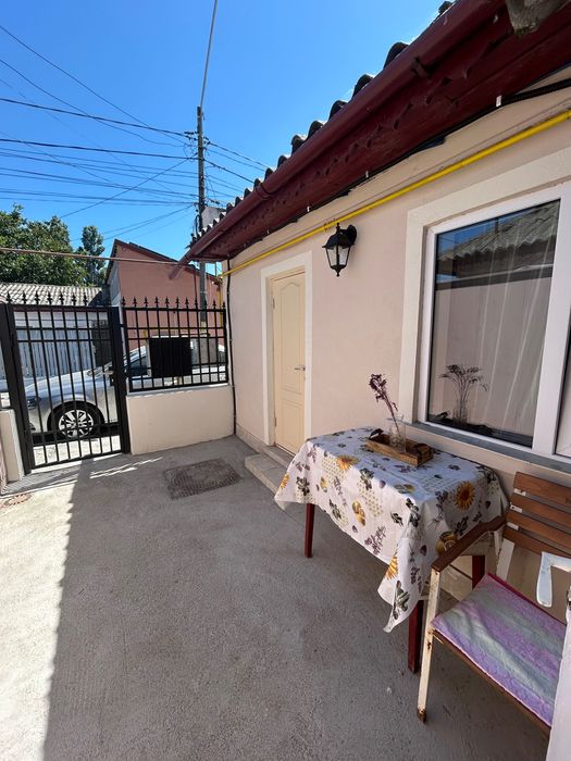Casă de vânzare, 3 camere, cartier Palas